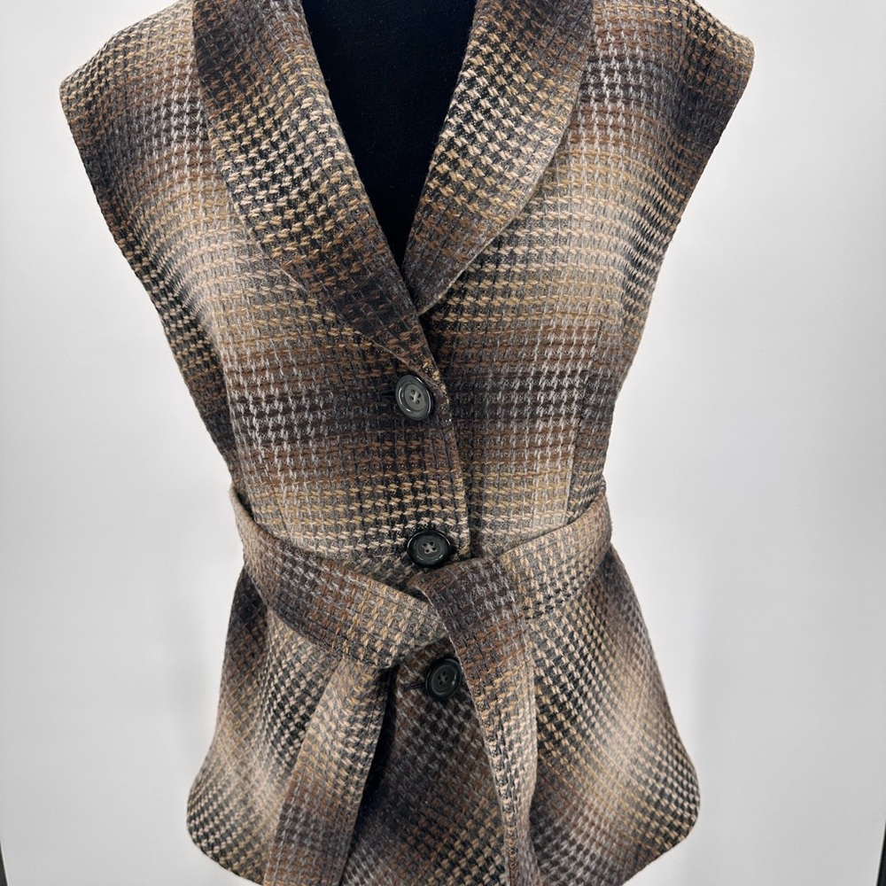 Pendleton Wool Vest Featuring a Brown Pattern Design with a Belted Waist Size M